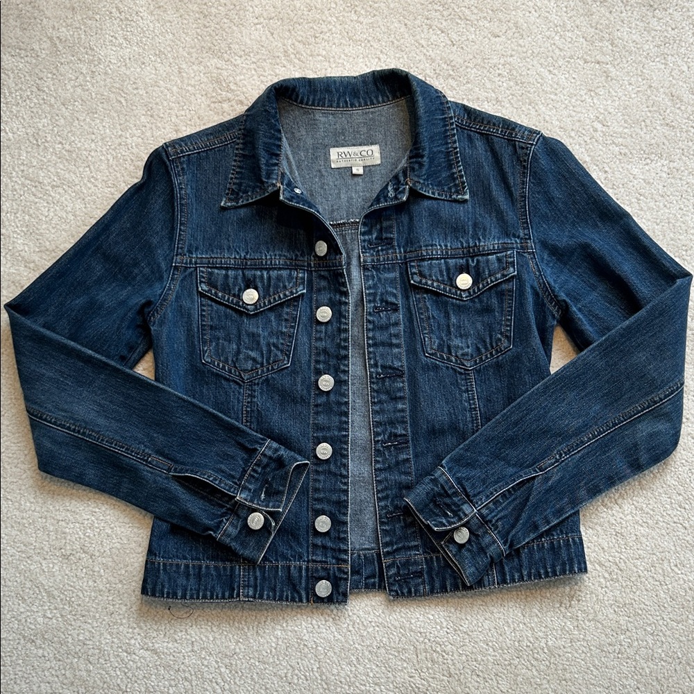 RW&CO Classic Dark Wash Denim Jacket – Size S - 100% Cotton